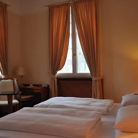 Zum Erbprinzen 3* Schwetzingen
